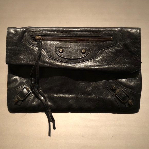 balenciaga classic clutch